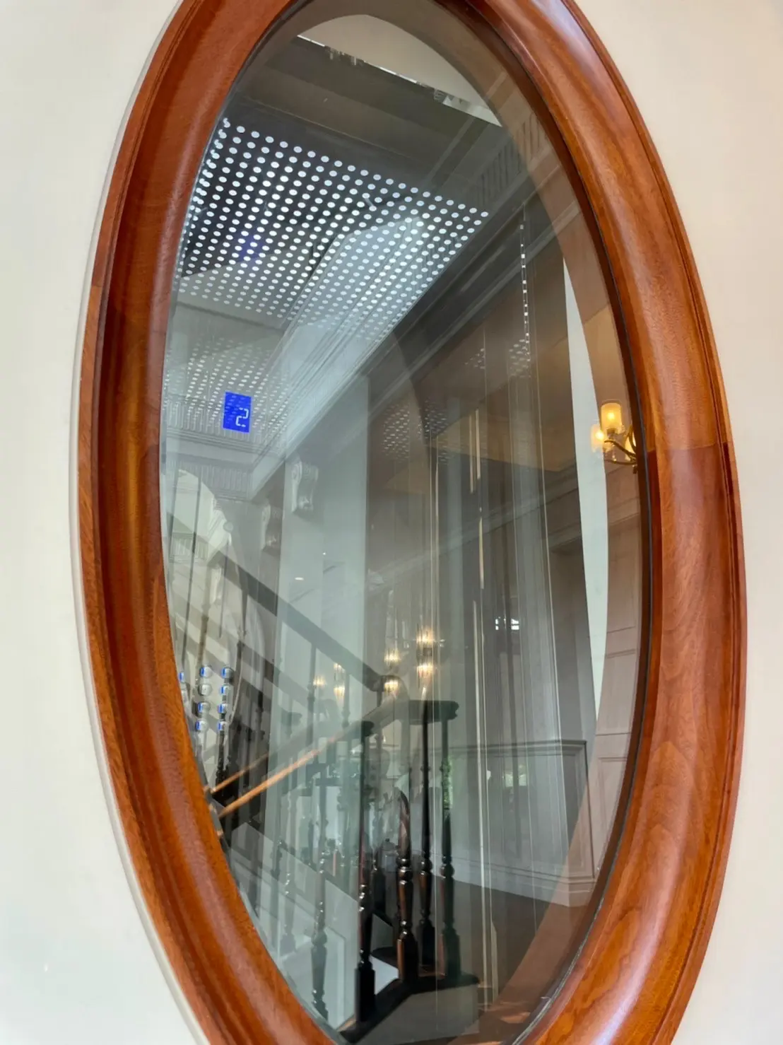 Modern Observation  Lift