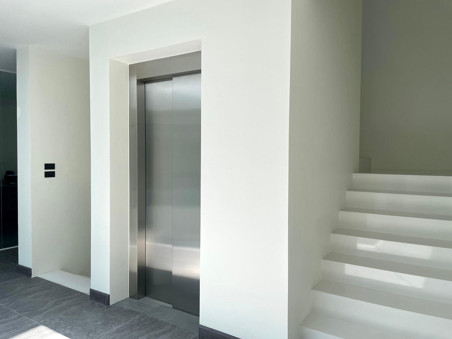 Dwungtamon Gems Lift