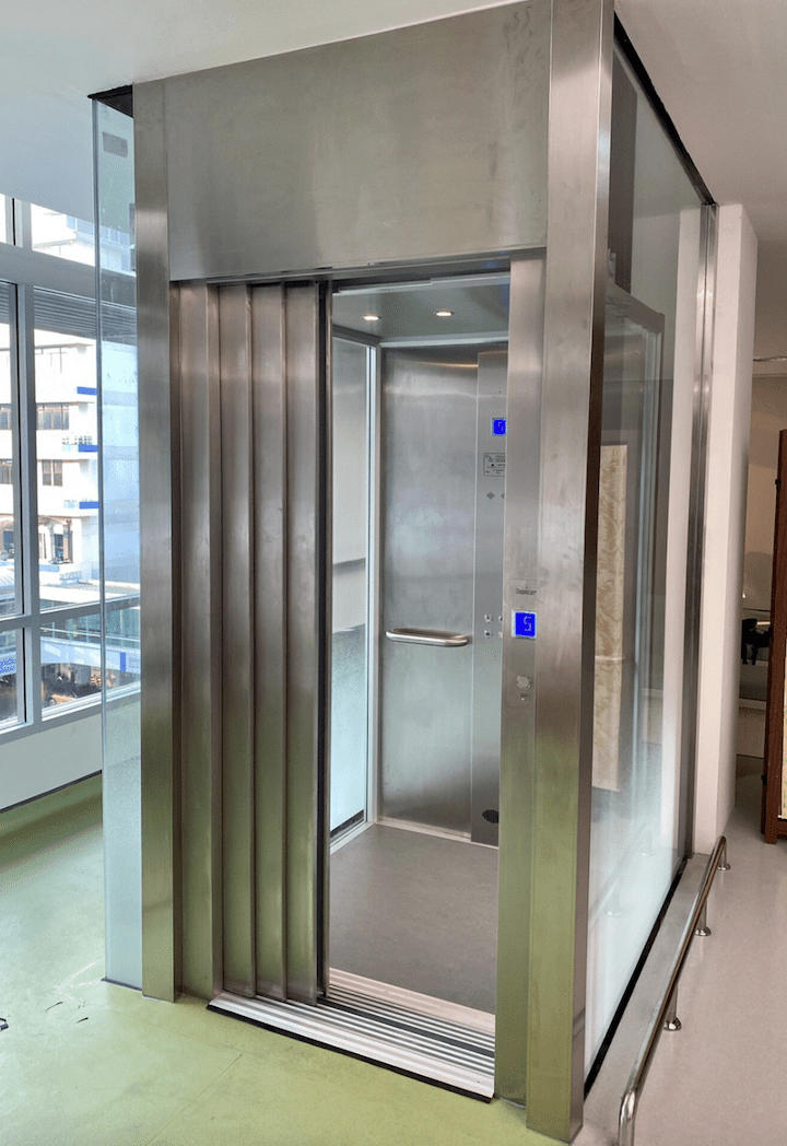 Bangkok Hospital  Lift