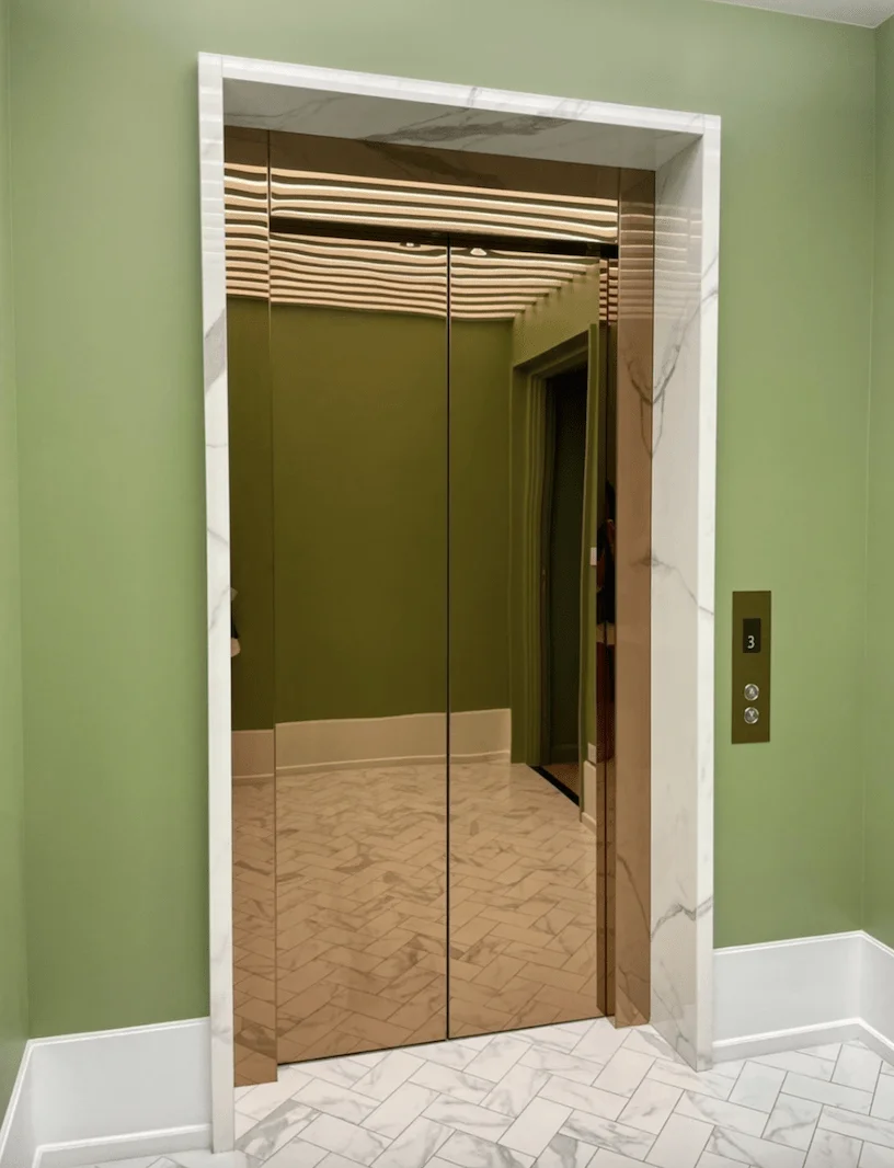 Arco Luxury Home Office  Lift