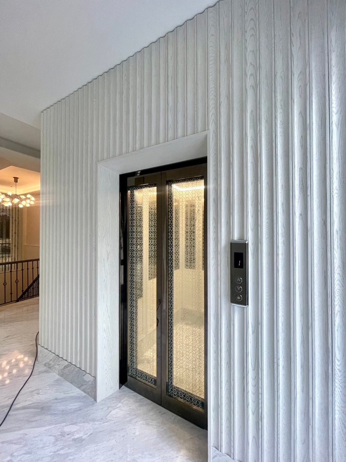 Underground access  Lift