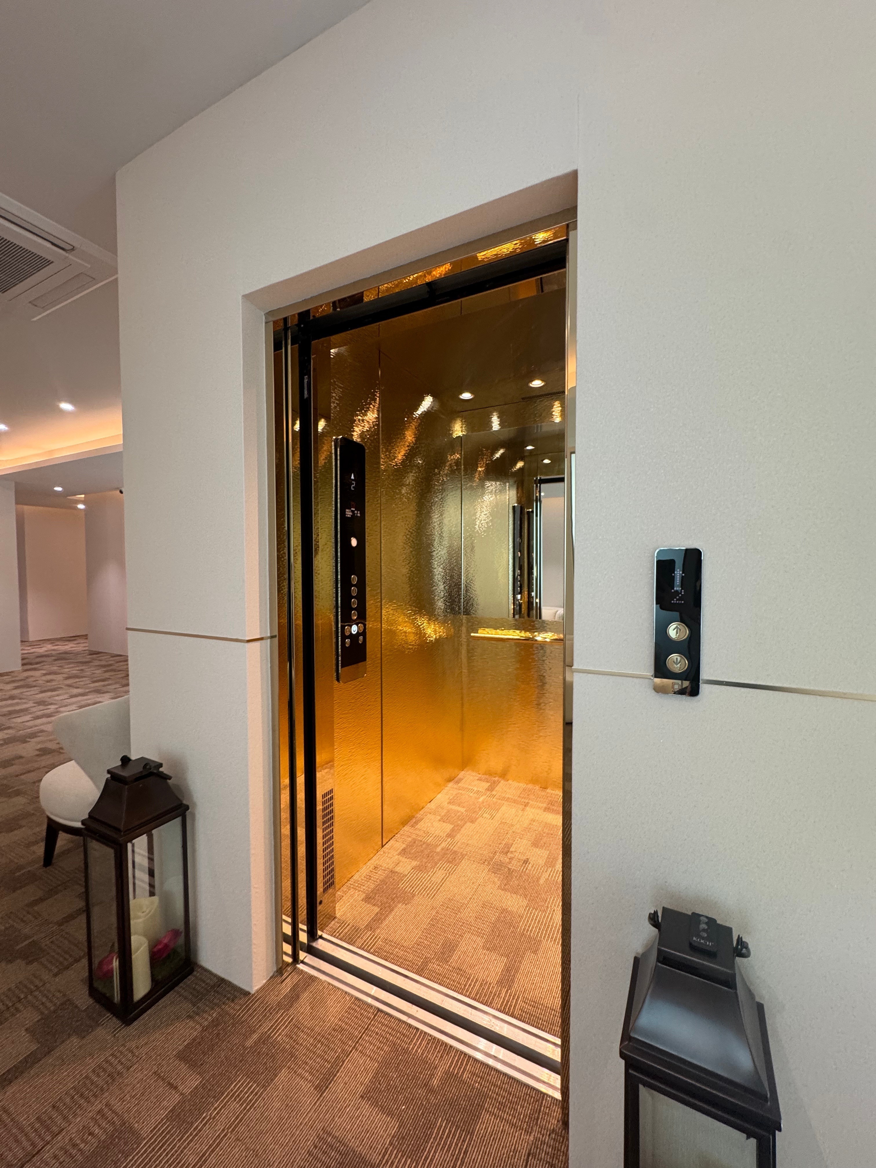 Bangkok Beauty Secret Clinic Lift