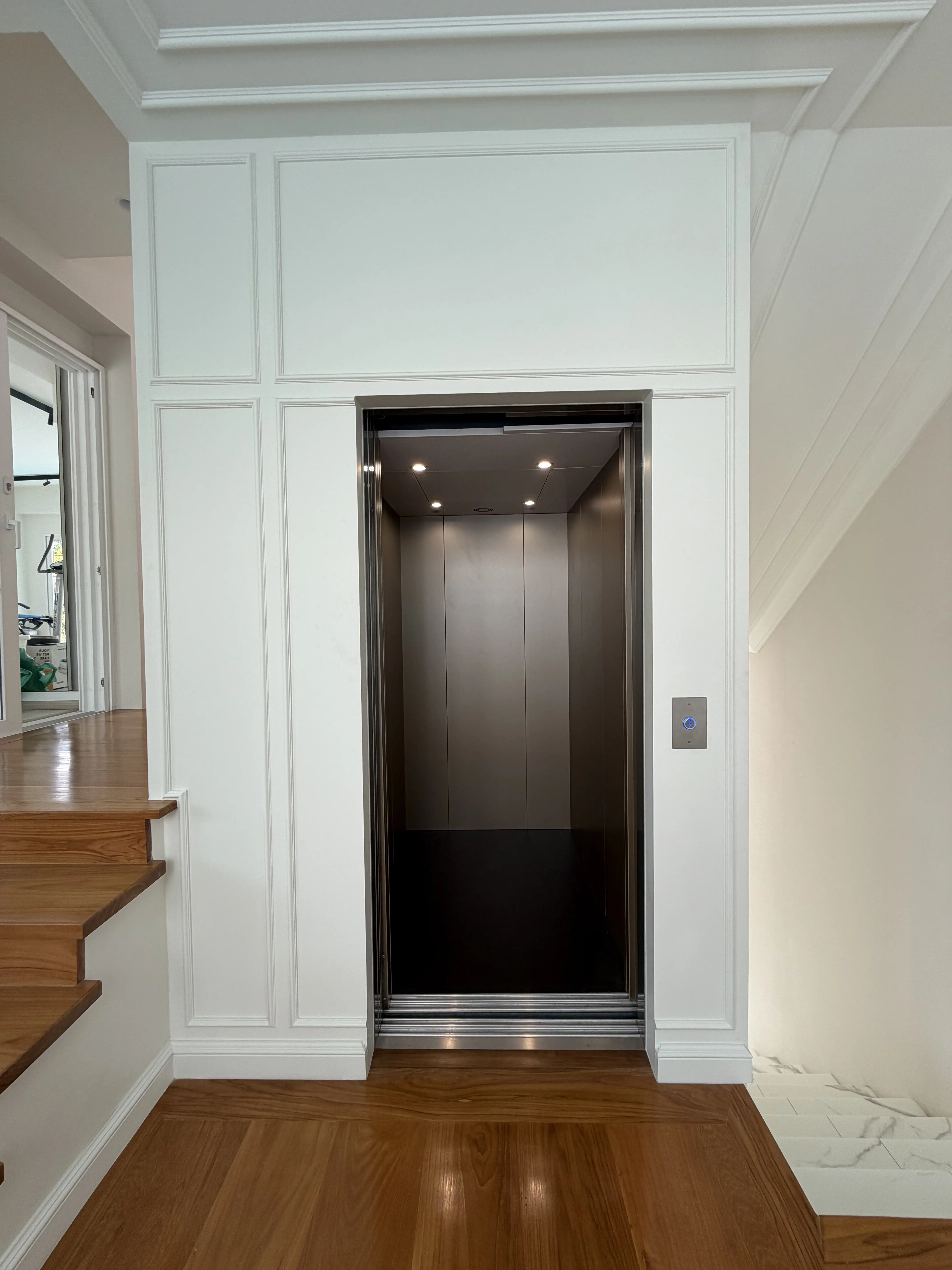Modern Luxury  Lift